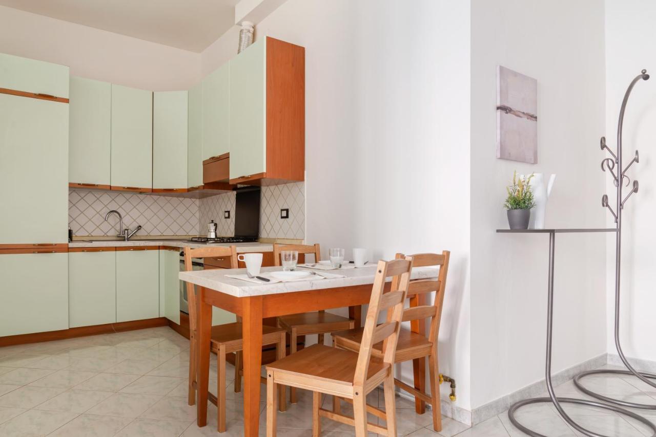 Guesthost - Stazione Centrale Cozy And Functional Flat — Photos 2